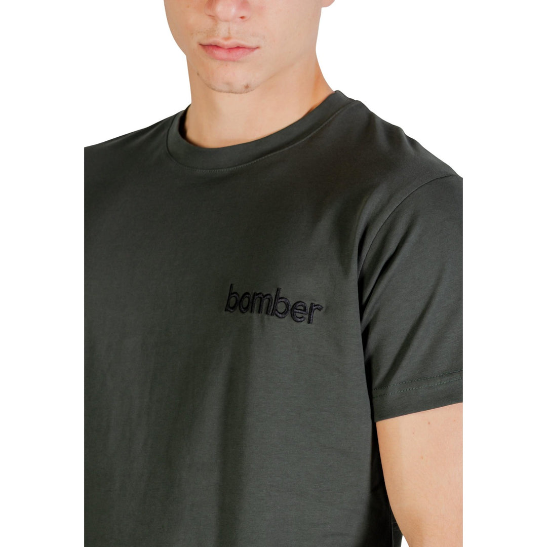 Hydra Clothing Men T-Shirt