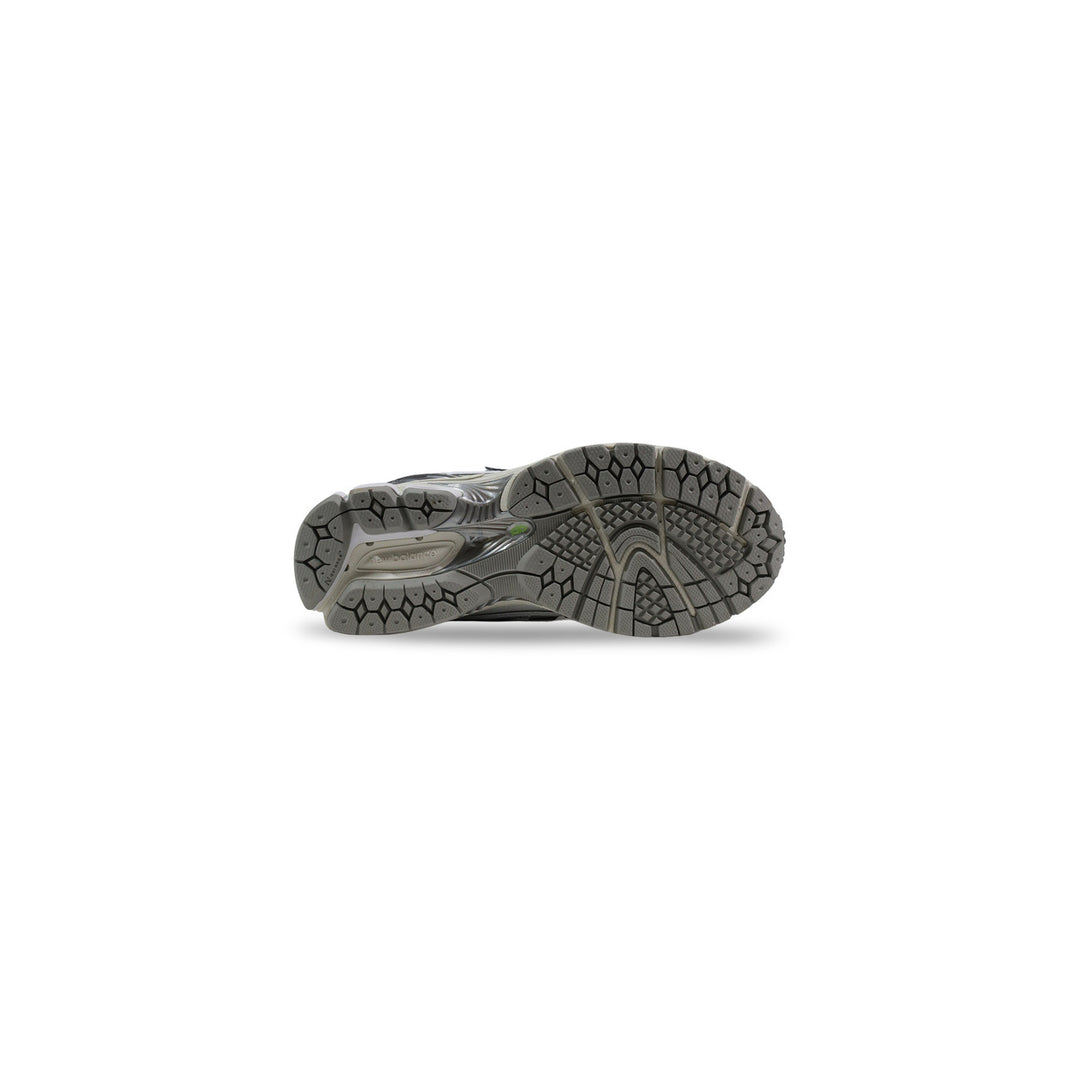 New Balance Men Sneakers