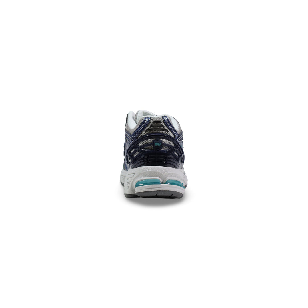 New Balance Women Sneakers