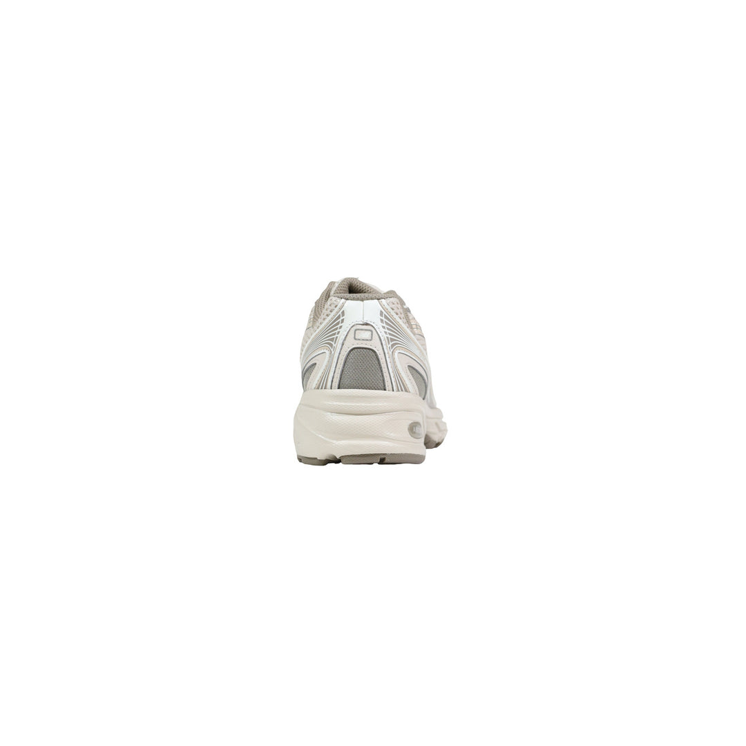 New Balance Women Sneakers